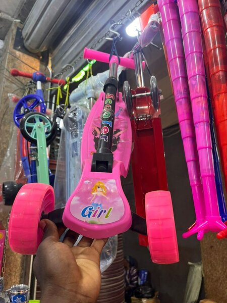 Trottinette Enfant Rose