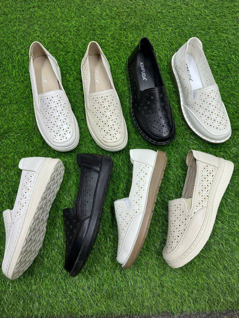 Женские ботинки