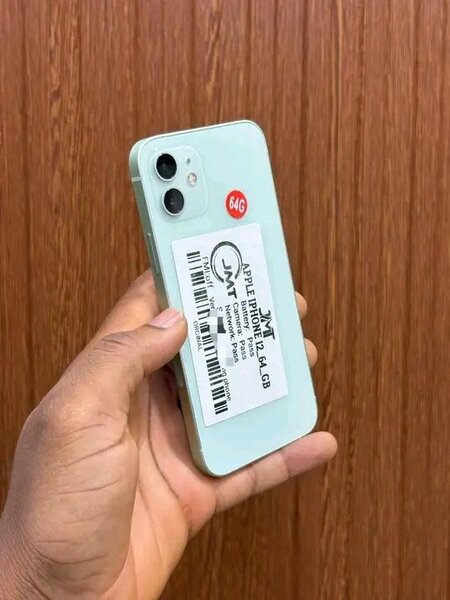 iPhone 12 simple