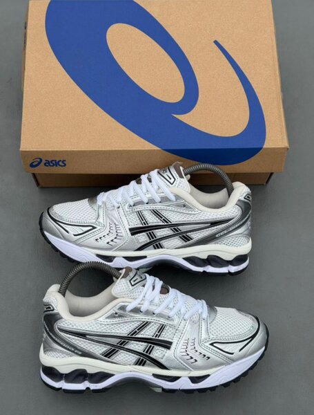 Asics Sneakers confortables