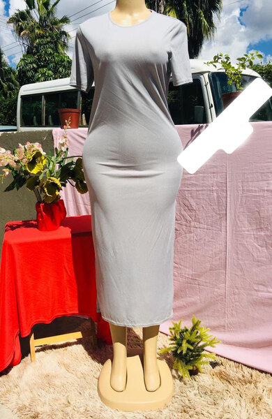 robe sans manches-beige