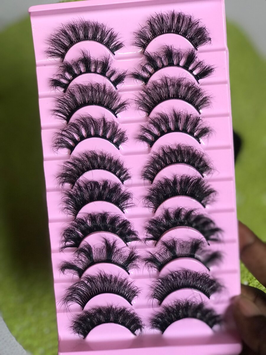 Eye lashes