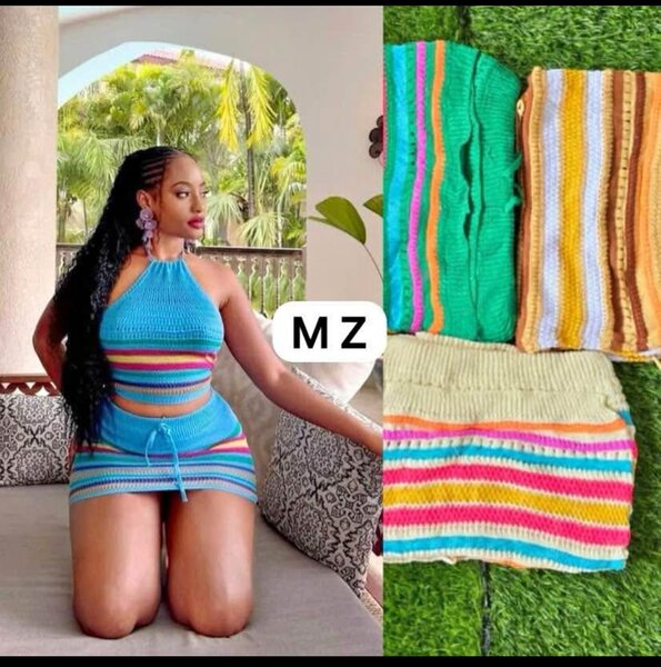 Robe d'été tricotée colorée