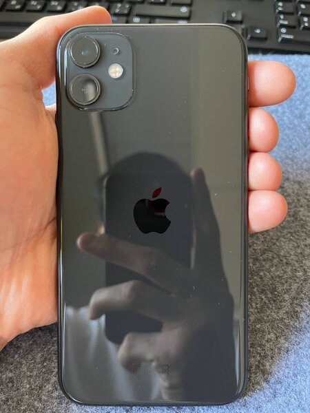 Apple iPhone 11