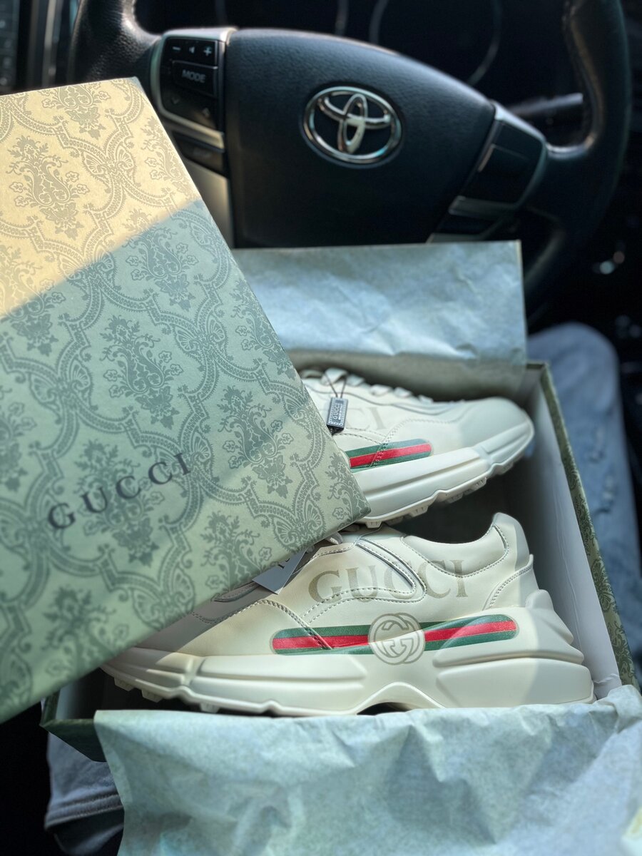 Gucci sneakers