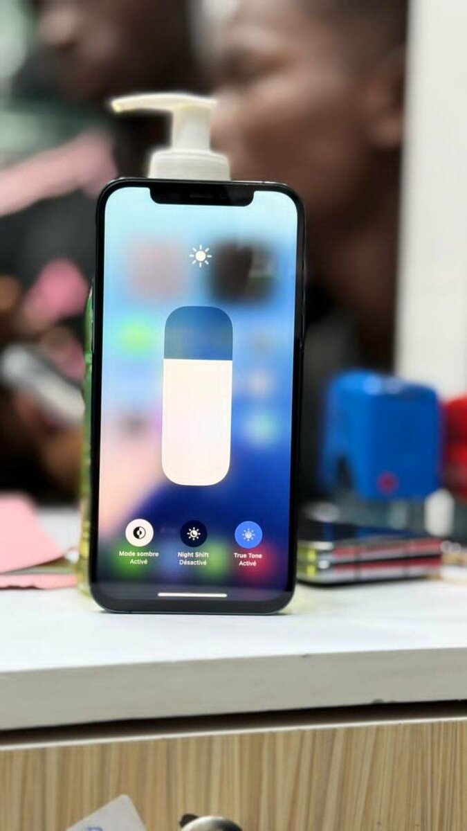 iphone 12 pro 128g message écran et batterie : 185.000f  076