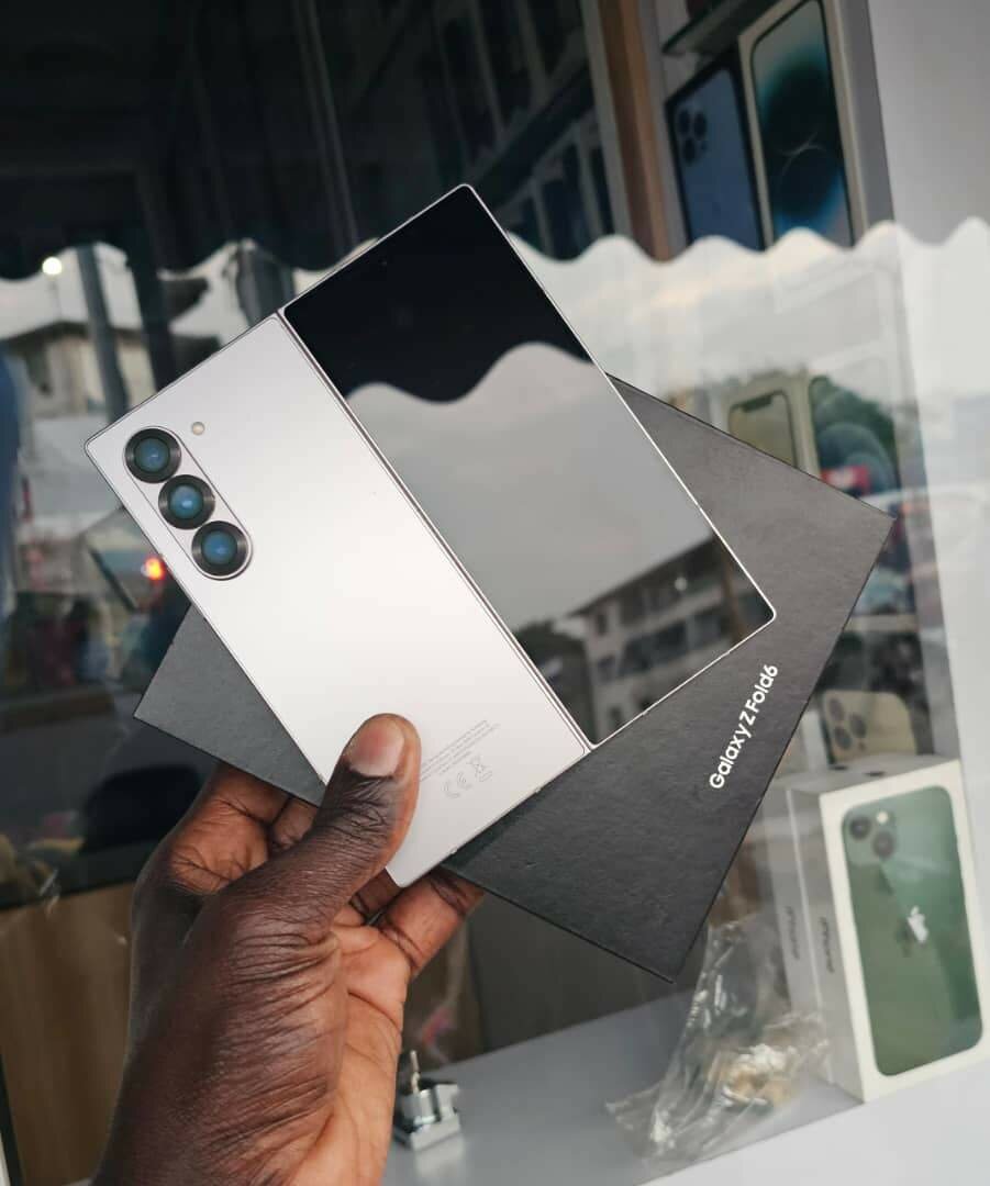 Smartphone pliable Galaxy Z Fold4