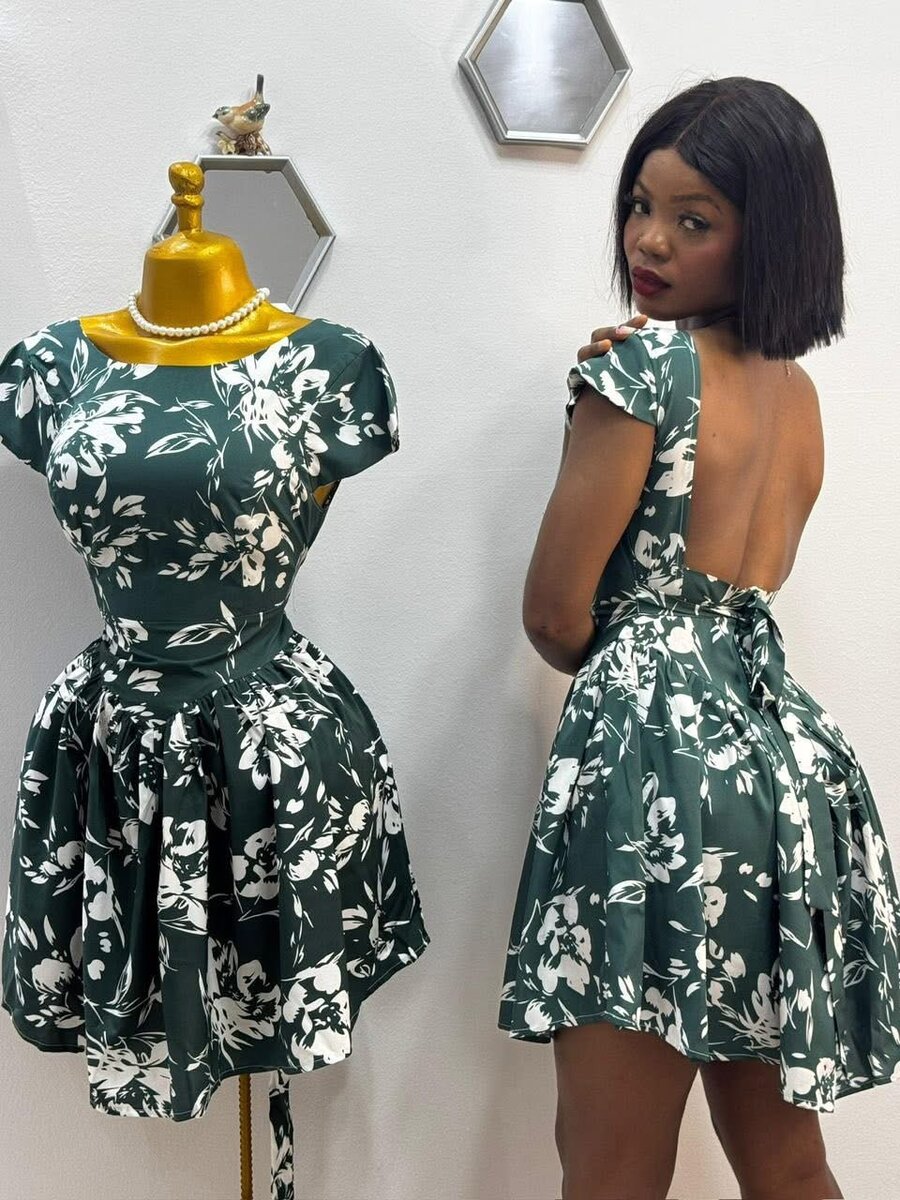 Robe élégante d'été