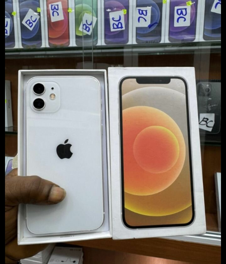 iPhone 12 Blanc 64GB Débloqué