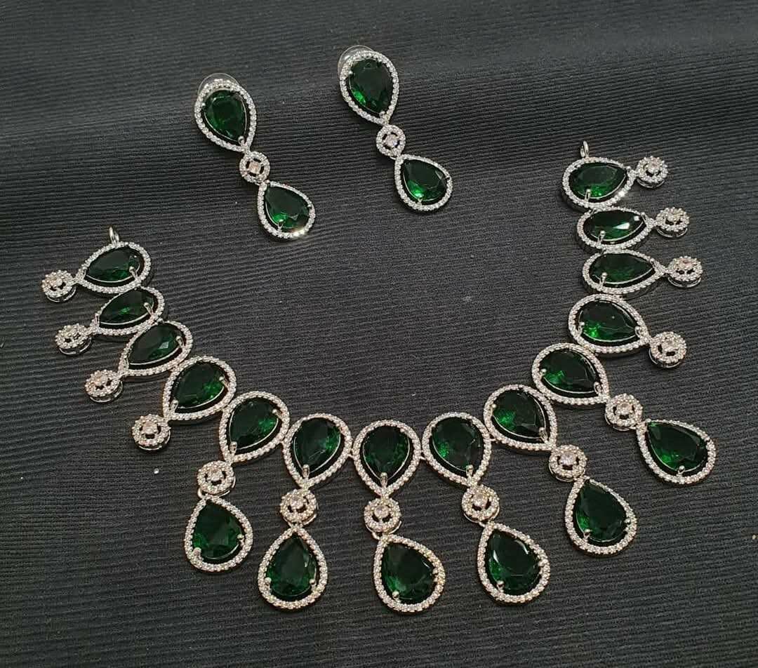 Ladies wedding set Necklace and earrings