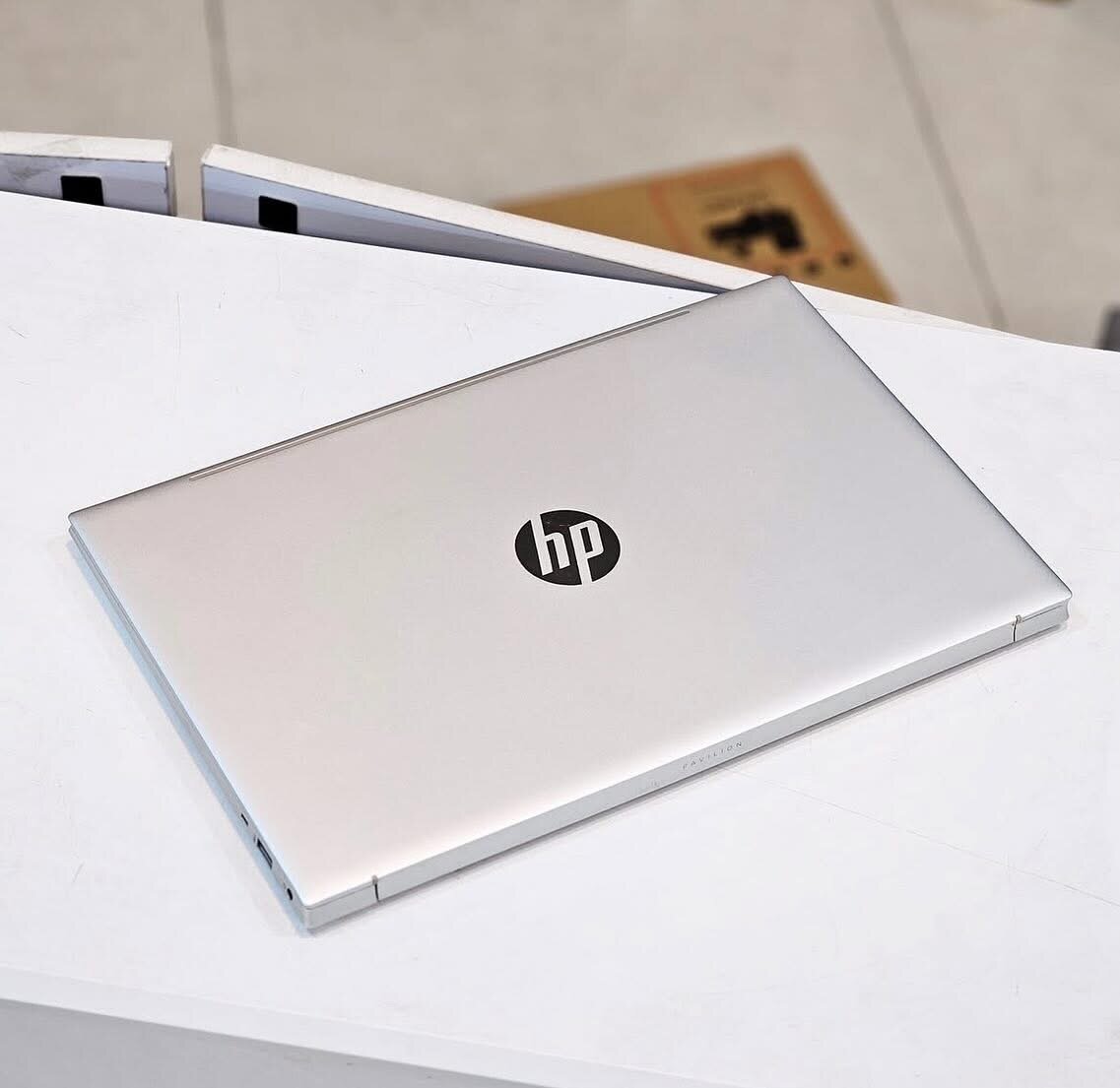 Ordinateur Portable HP Élégant