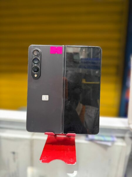 Galaxy Z fold 4 256 giga