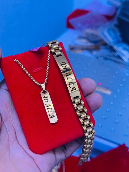 Set collier et bracelet en or personnalisée
