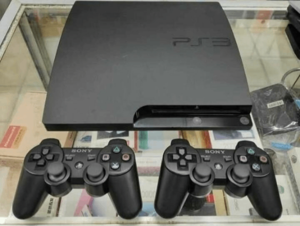 Console PlayStation 3 Slim