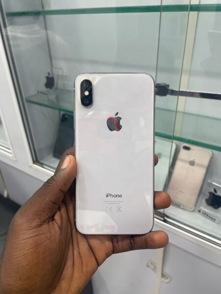 iPhone X 64Go