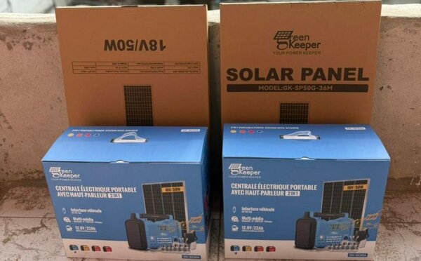 Centrale Électrique Portable avec Panneau Solaire 18V 40W
