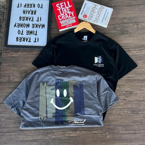 Round necks with suitable sizes