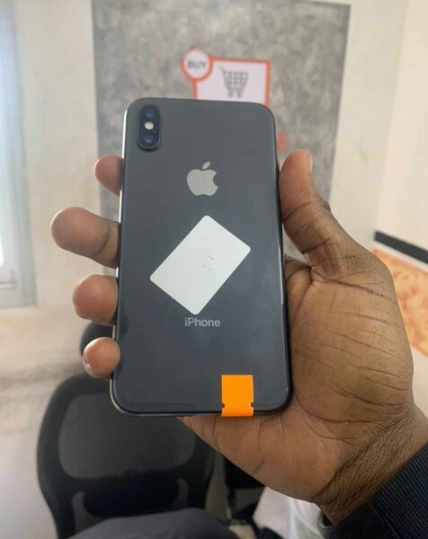 iPhone X