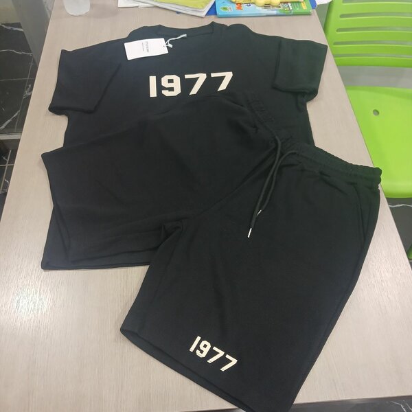 Ensemble T-shirt et Short 1977