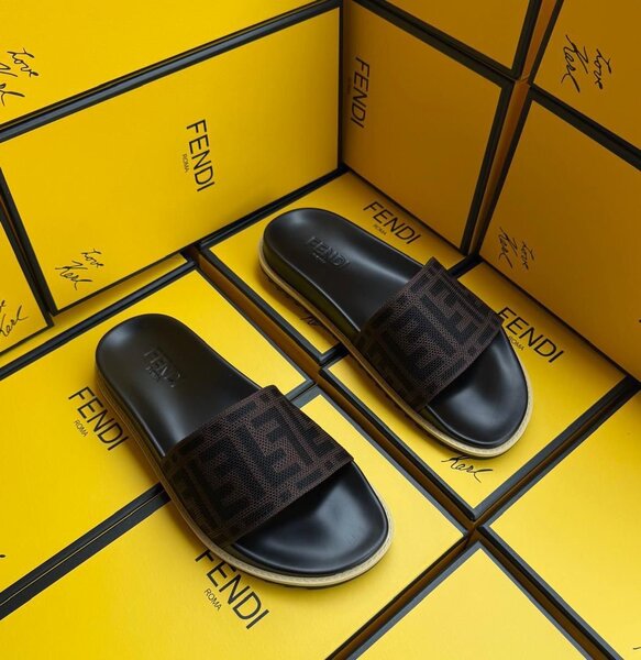 Sandales en cuir élégantes homme