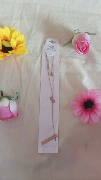 Collier pendentif élégant doré