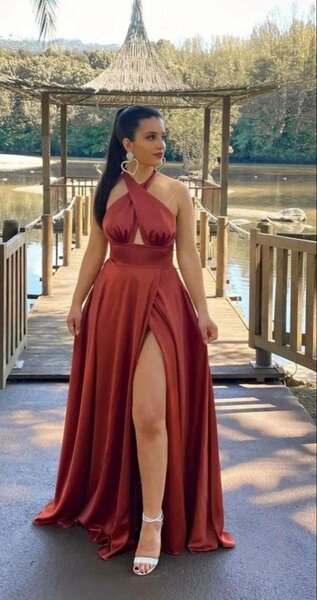 Robe décolletée sexy