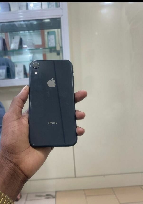 iPhone Xr Noir 64 Go