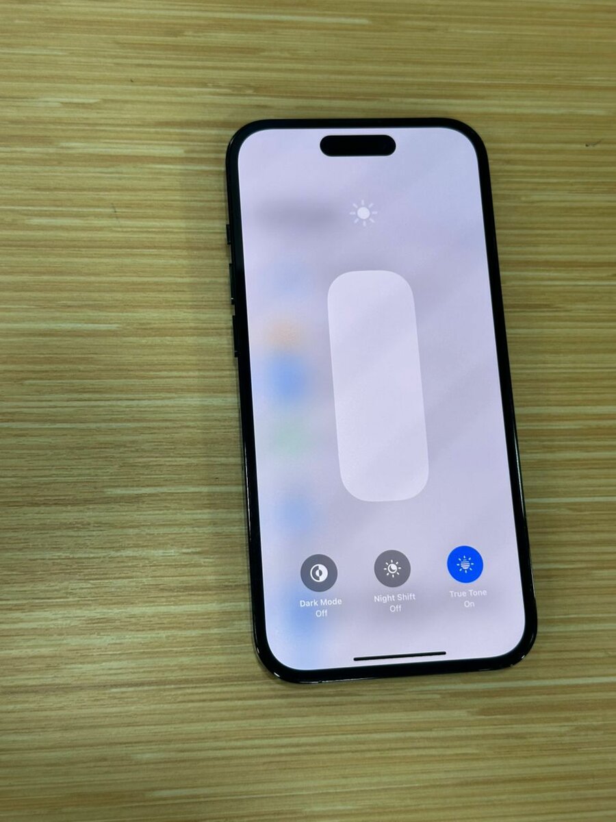 14 pro 128giga quasi neuf  jus