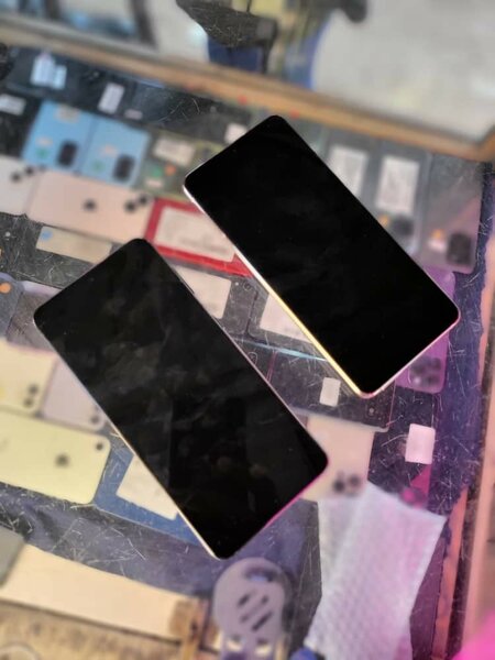 Galaxy s21 128/8giga ram