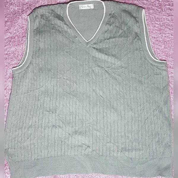 Gilet Gris en Tricot À Col V