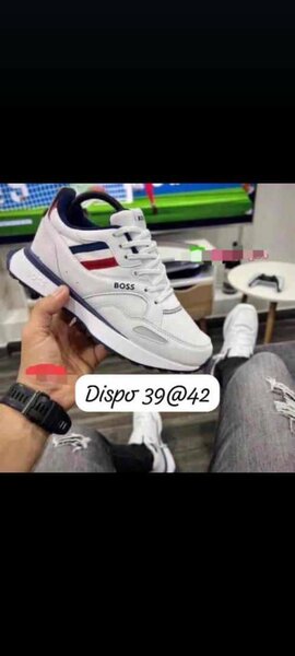 Baskets blanches tendance homme