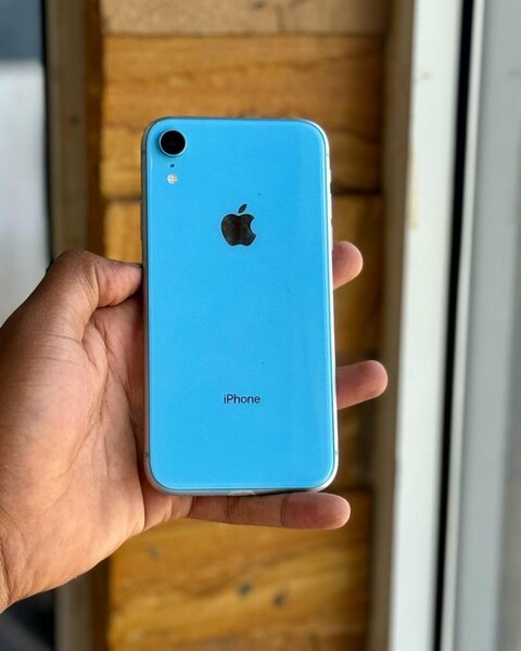 IPHONE XR