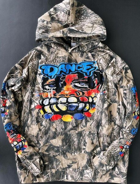 Hoodie avec design graffiti unique