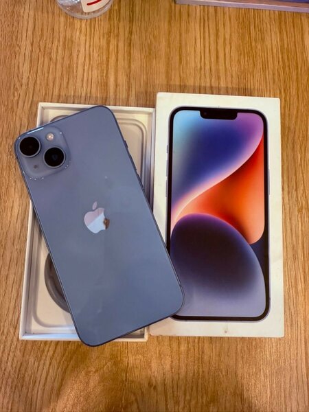 iPhone 14 128giga Quasi Neuf
