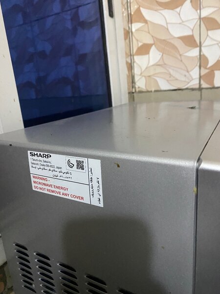 Micro-ondes Sharp moderne