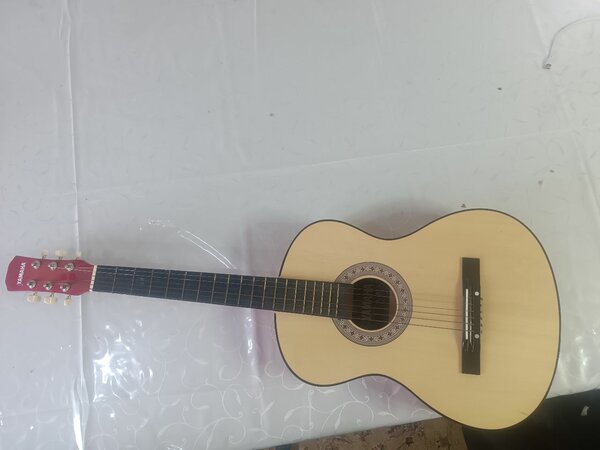 Гитара акустическая Yamaha