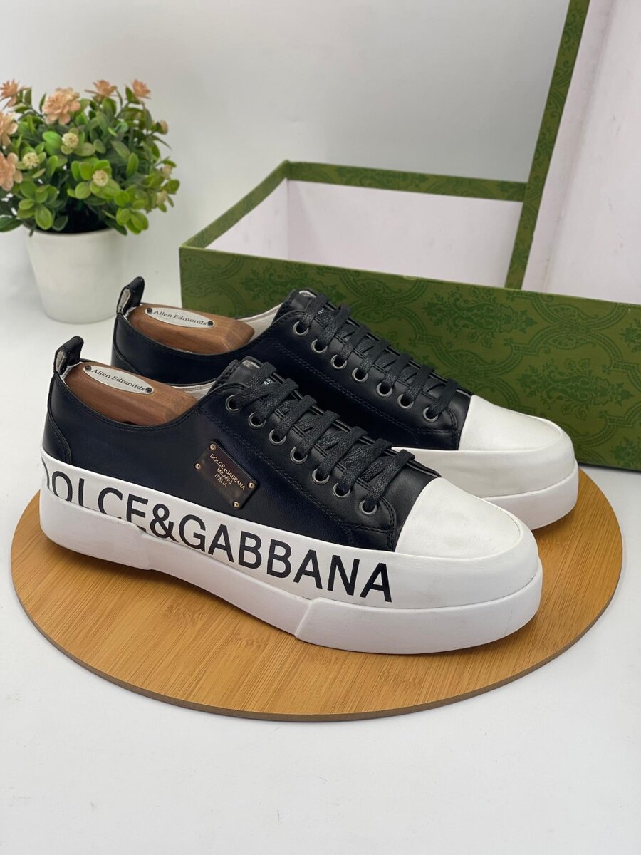 DOLCE AND GABBANA BLACK