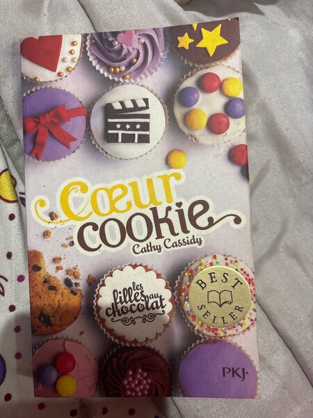 Coeur Cookie by Cathy Cassidy