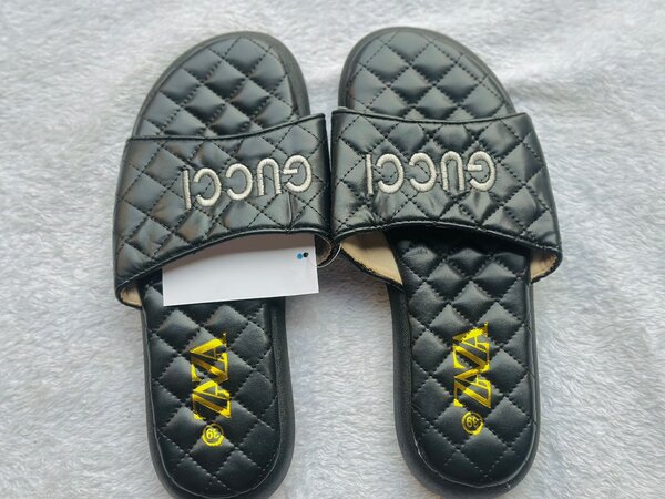 Sandales zaza