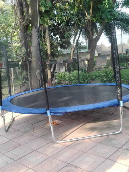 Trampoline 10ft