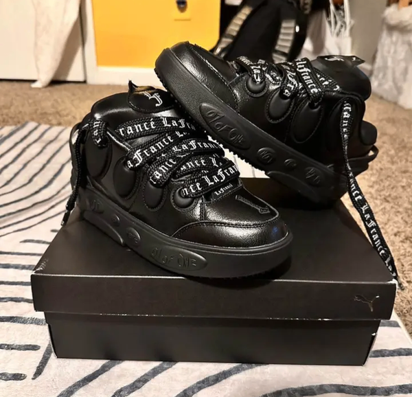 Baskets en cuir noir enfants