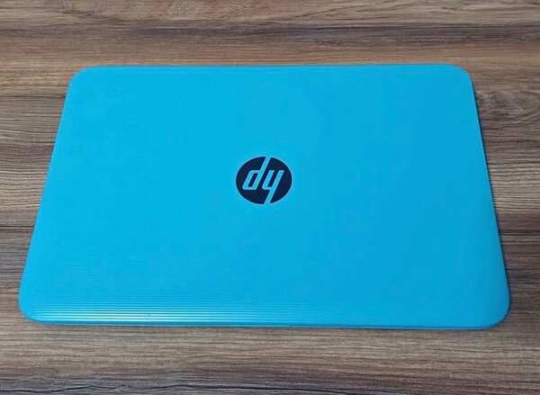 HP Laptop Bleu Compact