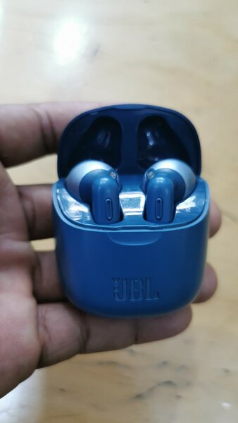 JBL EARBUDS / Voice Cancellation
