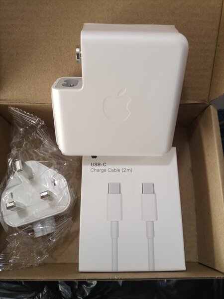 MacBook type C charger 61w