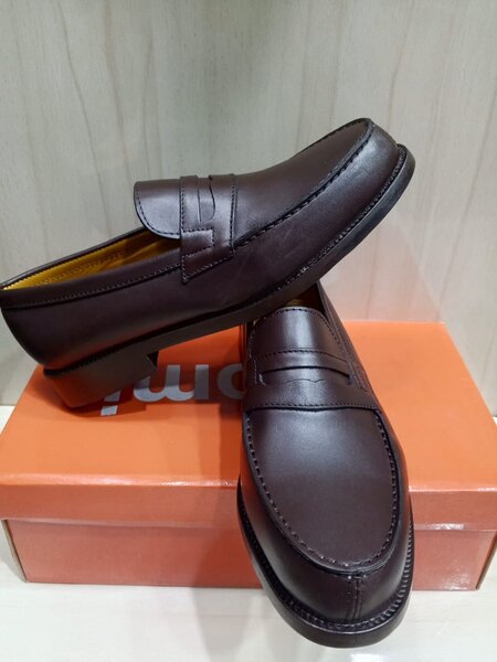 Mocassins élégants en cuir marron