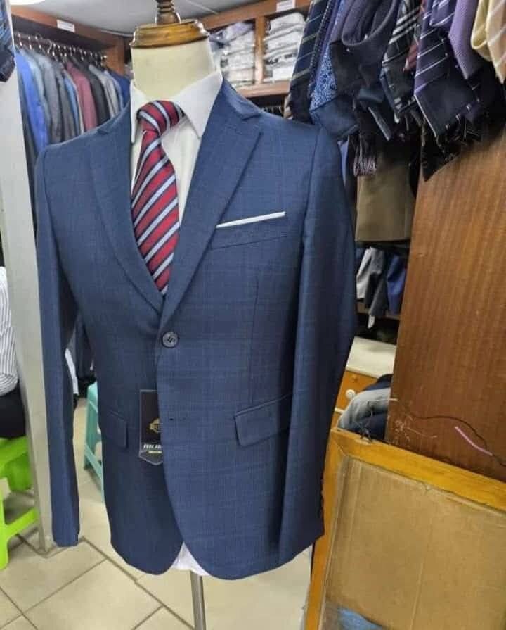 Costume élégant pour homme