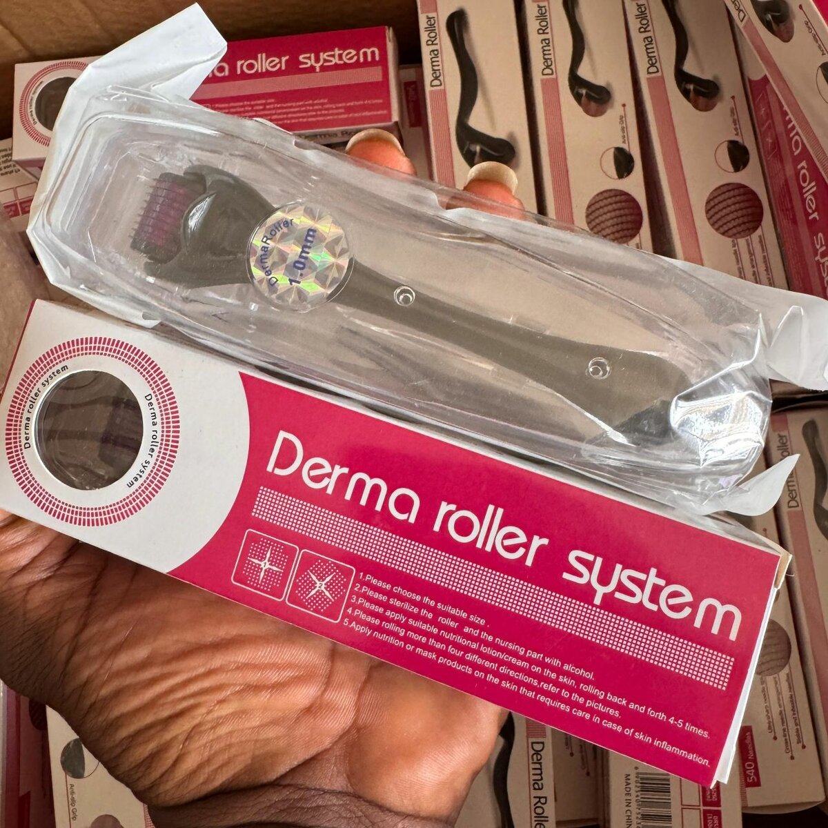DERMA ROLLER FOR FACIALS