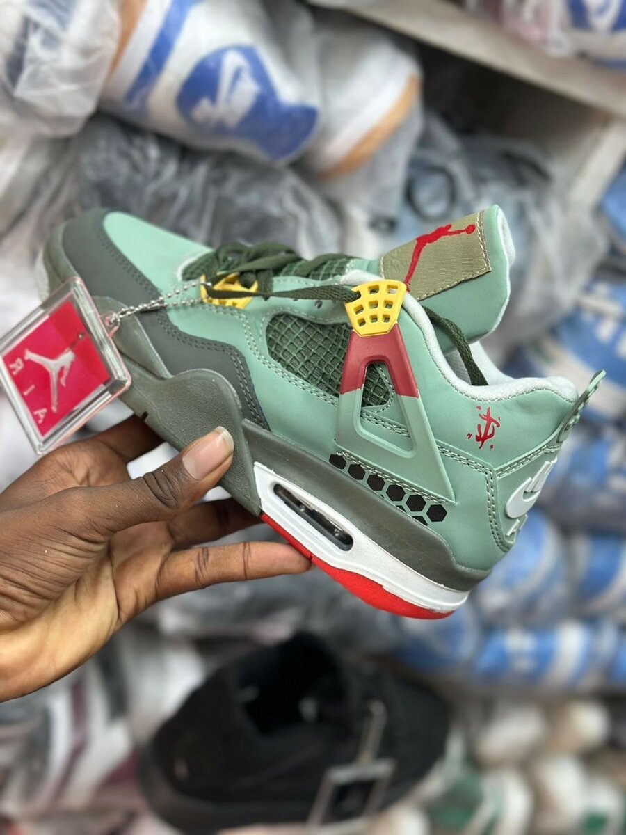 Jordan 4
