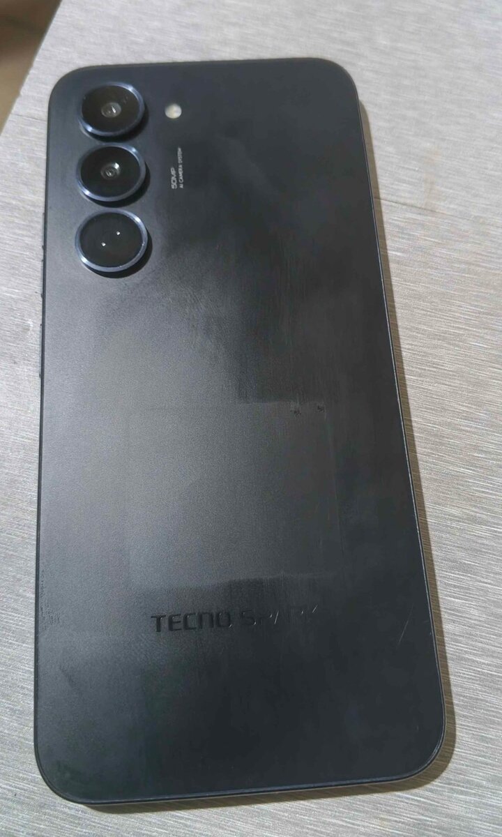 Tecno spark 40 pro