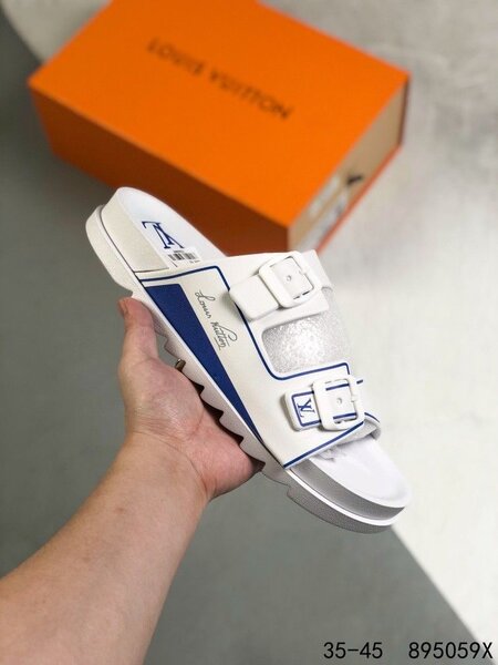 Sandal LV